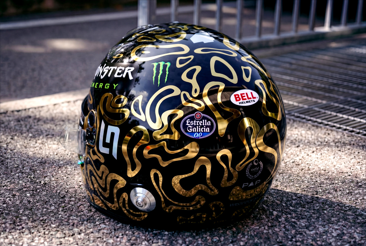 LANDO 2025 Sticker Kit for helmet Color Scheme 2 in GOLD (design pack) (Karting, Motorsport, Moto)